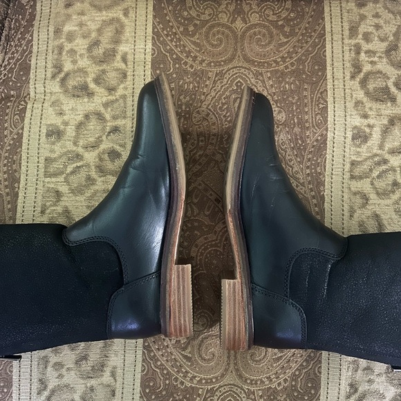 Clarks Clarkdale boots - Picture 9 of 11